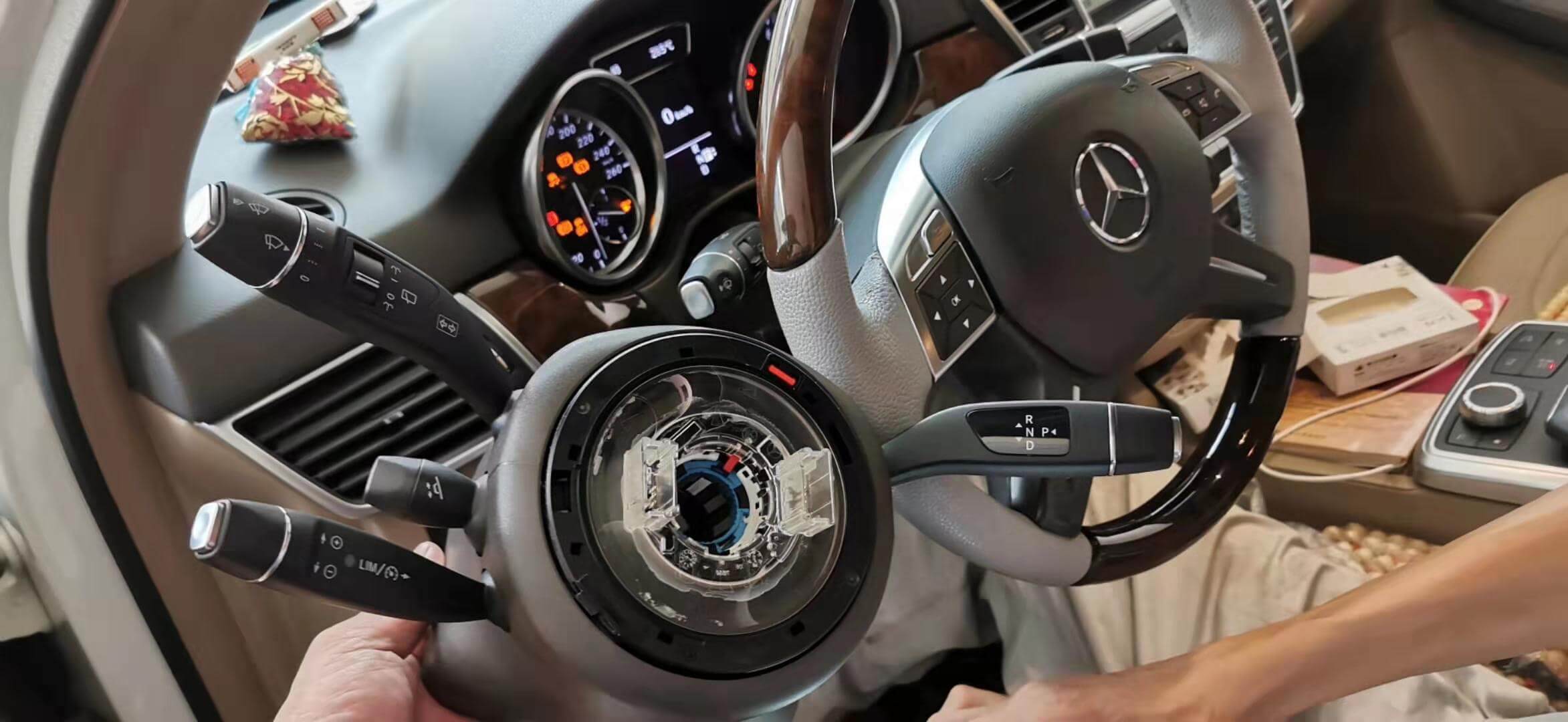 汽車前擋玻璃裂紋問(wèn)題的了解